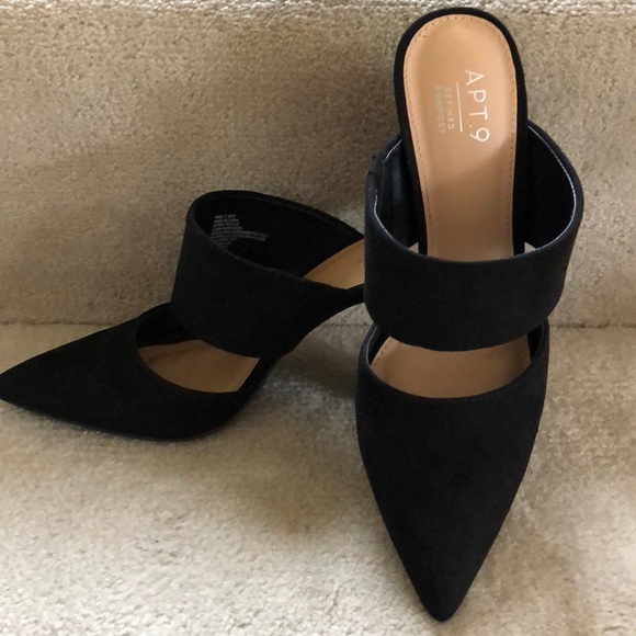 Apt. 9 Shoes - NWOT APT. 9 Defined Comfort Black Slip Ons